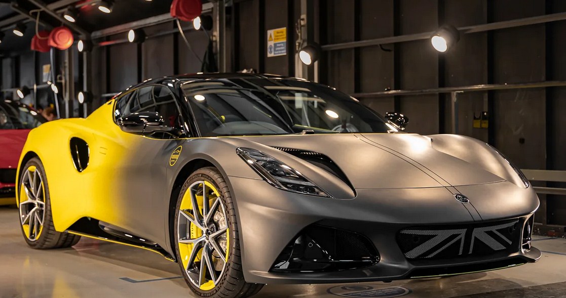 Review Lotus Emira Turbo 360hp: Trải nghiệm lái mỗi ngày đáng mong đợi nhất từ “tuyệt tác động cơ đốt trong cuối cùng”